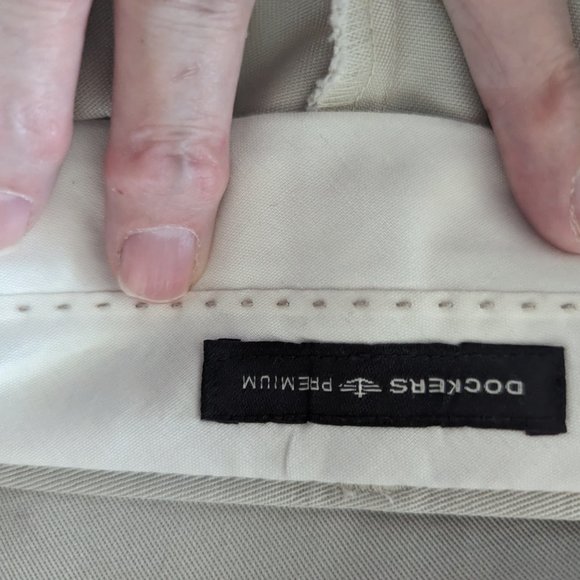 Dockers Men's Khakis - Picture 4 of 6